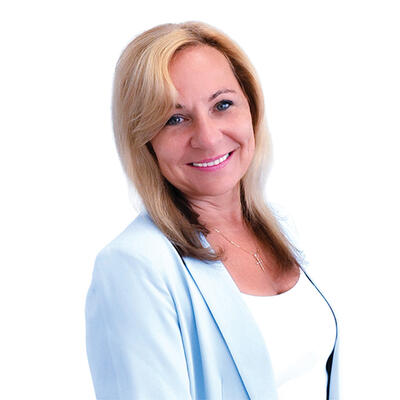 Mgr. Lenka Pirochová